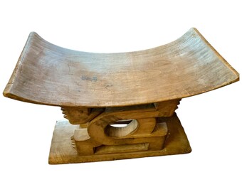 ヴィンテージのアフリカン・アシャンティ彫刻入り儀式用スツール