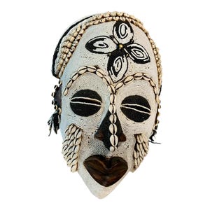 Chokwe Beaded Mask 20&quot; from Cameroon, African mask, Wall Mask, Wall Decor, African Decor, Beaded mask, Cowrie Shell Mask, African Artifact