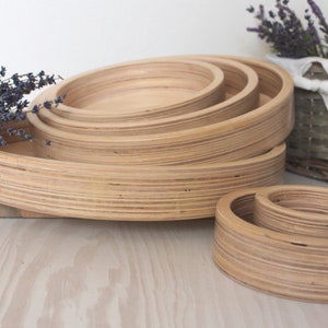 Round wooden platters discount
