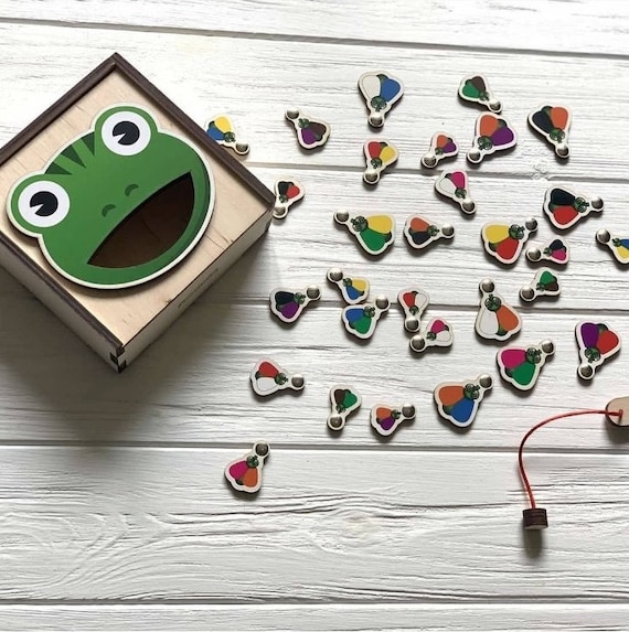Wooden Frog Toy, Life Cycle of a Frog, Montessori Game Magnetic