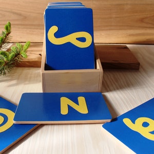 Lettres hébraïques Apprendre les lettres Alphabet hébreu en bois Jeu de cartes à calquer Éducation Montessori en minuscules Lettres en papier de verre Langue Montessori