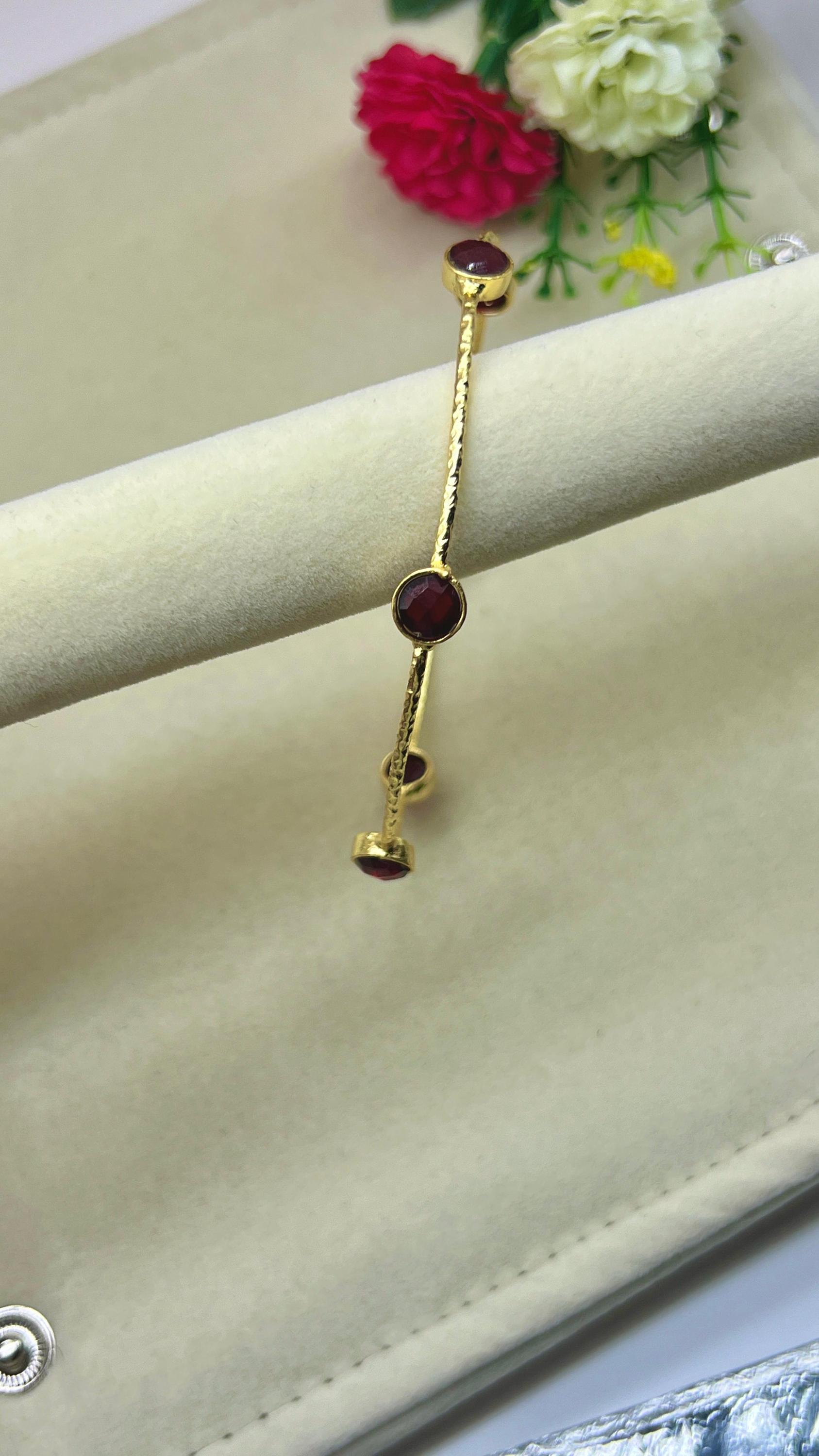 Bracelet Jonc Perle De Culture Et Grenat - Plaqué Or Jaune, Marque Rose-Mimosa, Neuf