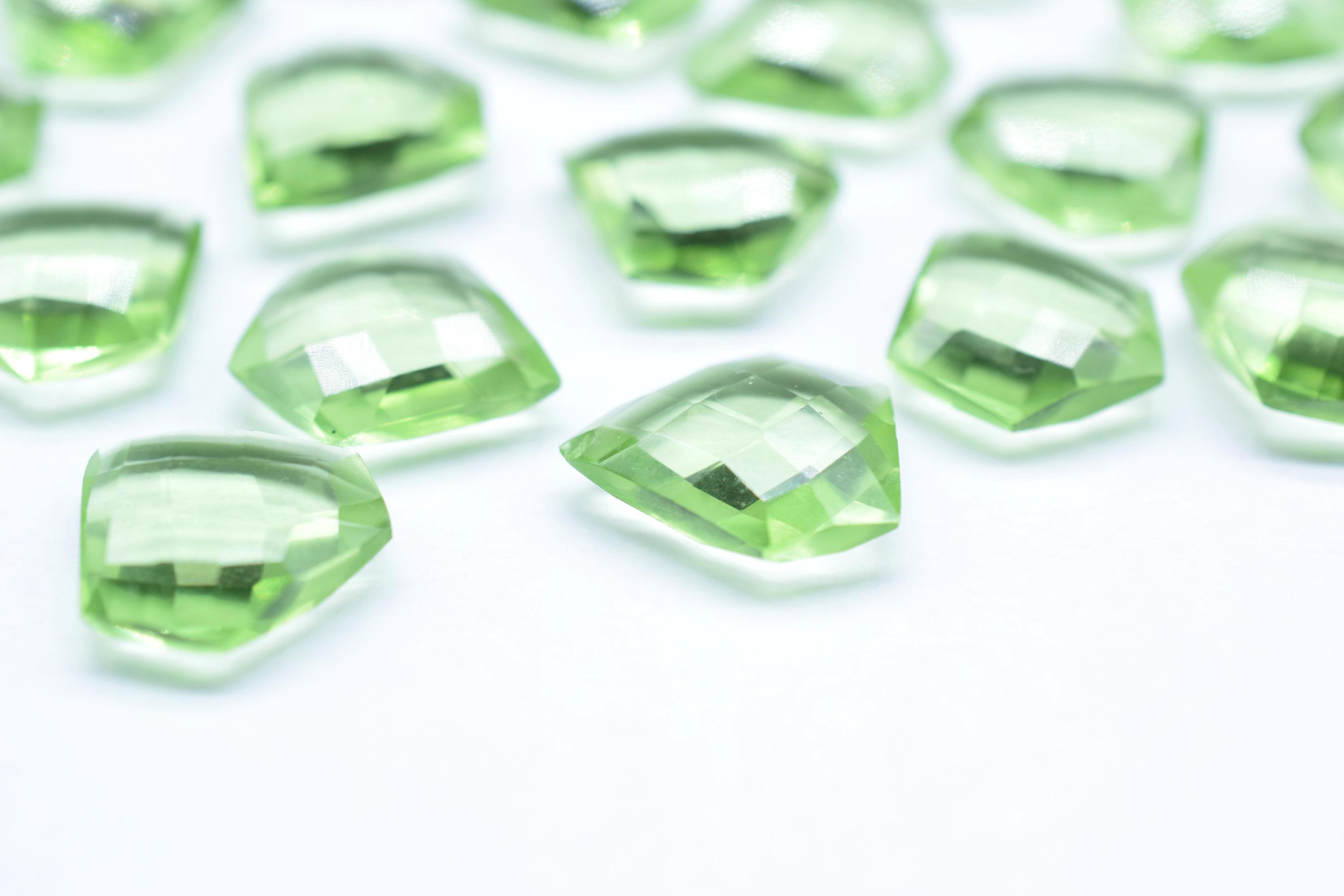 Green Amethyst Diamond Shape Briolettes,gemstone 15mm Fancy  display picture 1