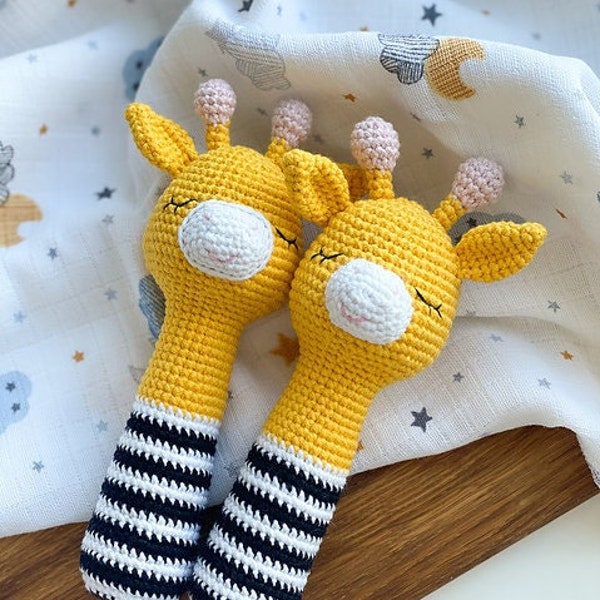 Baby rattle Giraffe CROCHET PATTERN / Baby toys 6 months / Amigurumi baby pattern / Newborn gift / Montessori baby / DIY / Unique baby gift