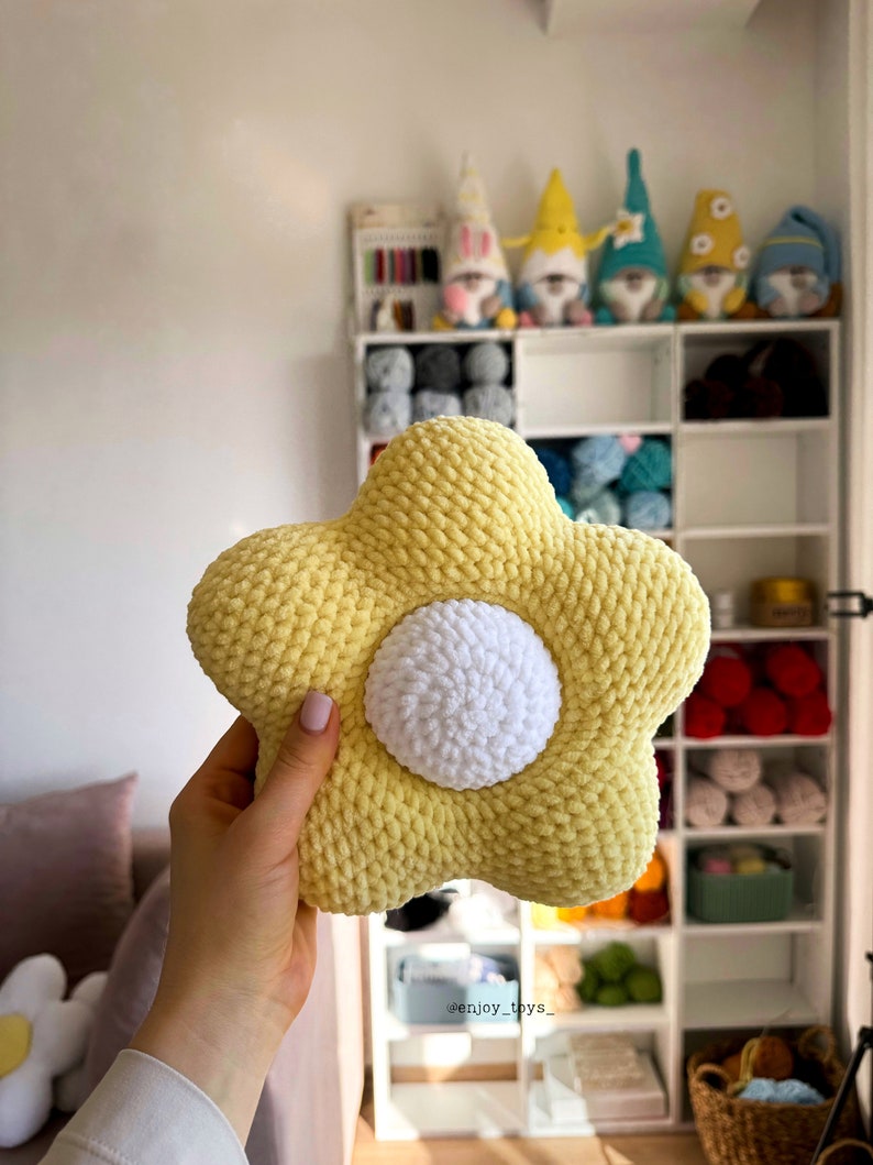 Crochet flowers Amigurumi pattern/ Crochet bag pattern/ Crochet flower pillow for home decor/ Crochet accessories/ Kids crochet bag/ Plush image 8