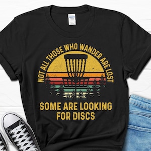 Disc Golf Dad T-shirt for Him, Funny Disc Golfer Gift, Disc Golfing Shirt for Men, Frisbee Tee for Husband, Frisbee Retro Christmas Shirt