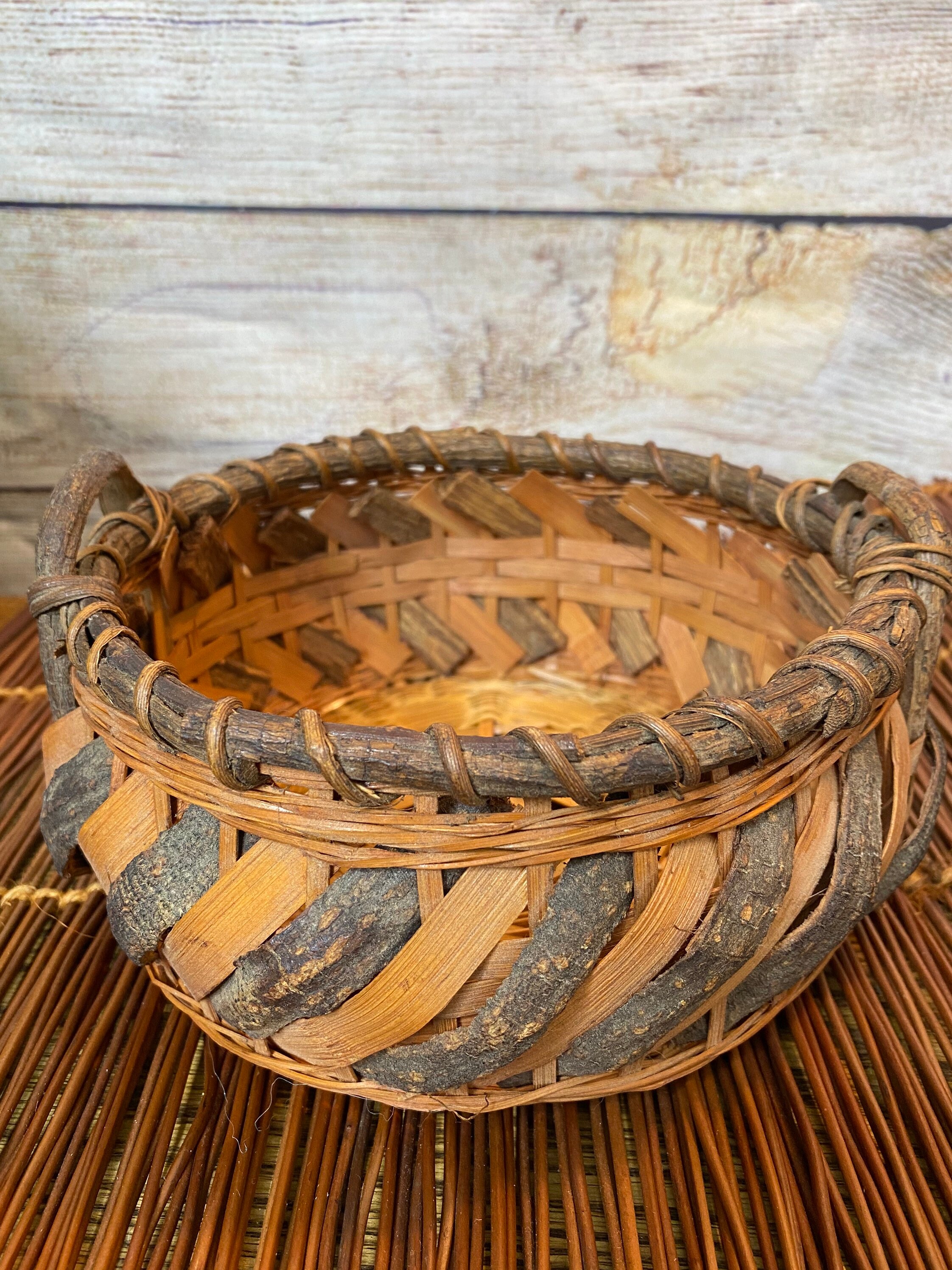 Handmade Reed Wood Bark Basket 6 Diameter Round Basket Etsy