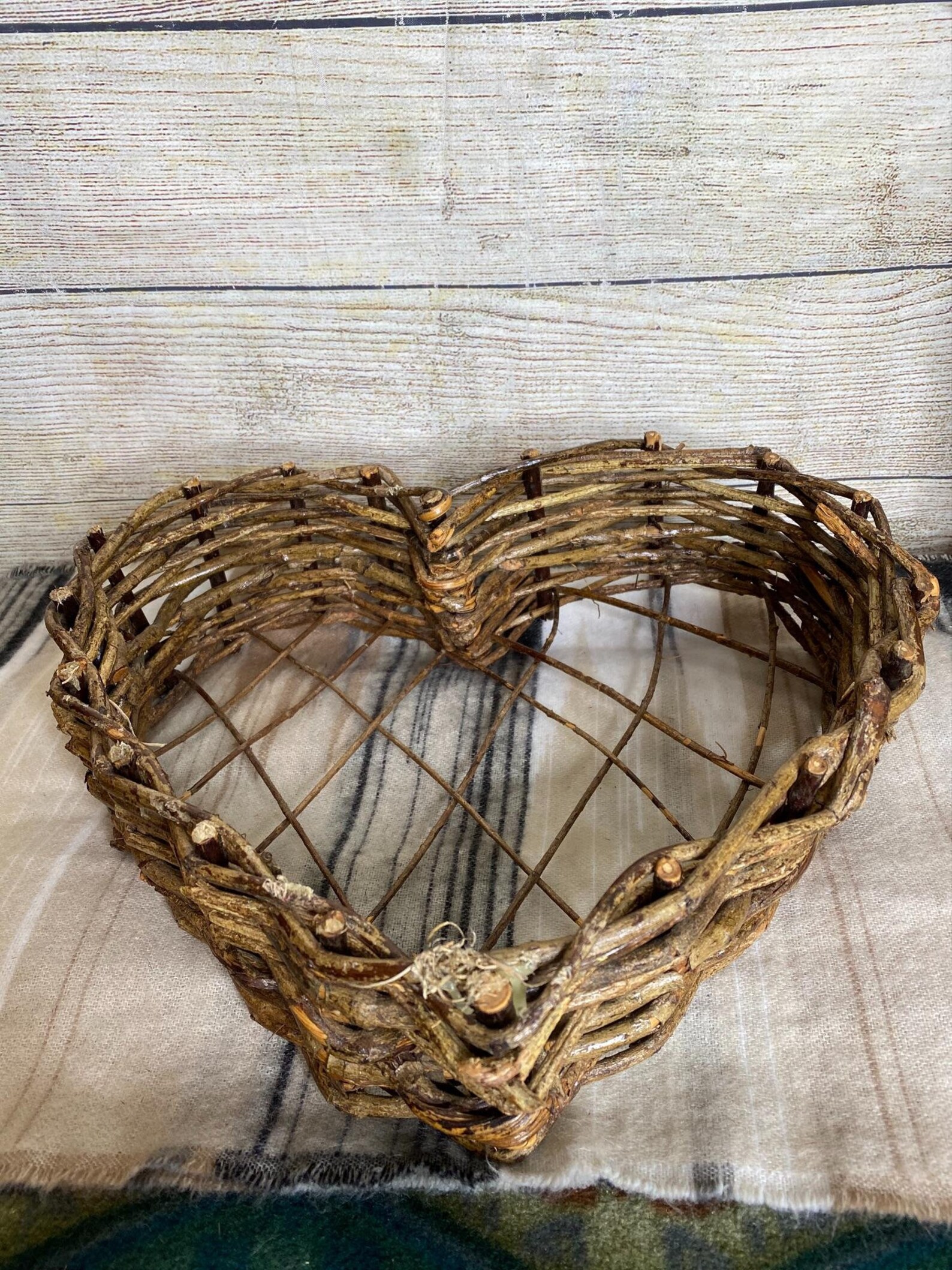 Vintage Heart Shaped Nesting Baskets Grape Vine Woven Display Etsy