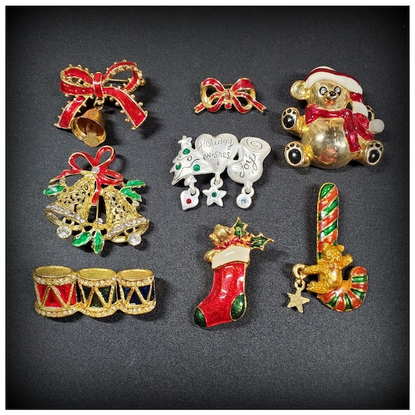 Vintage Christmas Brooch Holiday jewelry, Figural Pins Santa, Candy Cane, Bows, Bell, Trees, Reindeer, Wreaths, socks more  ONE PIECE
