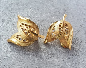 Autumn Leaves Earrings14 KT Gold Plate Leaf Earrings New Old Stock New Vintage Jewelry