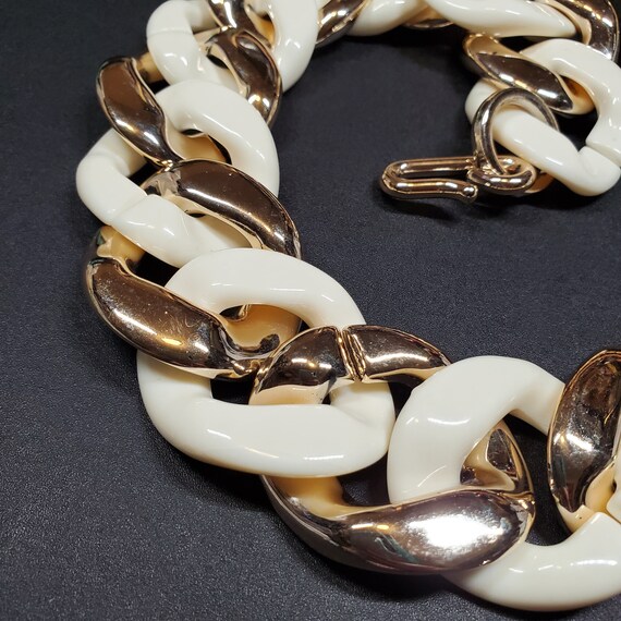 Vintage White and Gold chunky chain necklace,  br… - image 3