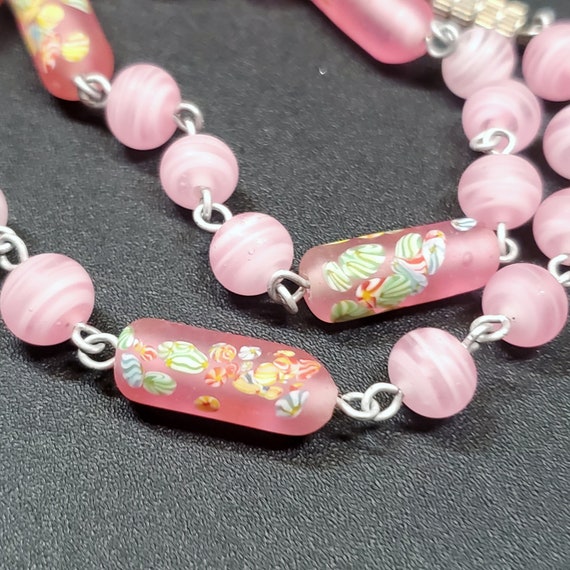 Vintage  bubblegum pink beaded necklace, pink lam… - image 7