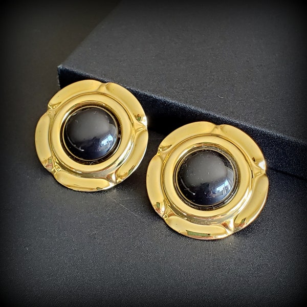 Vintage black onyx gold chunky clip-on earrings, button style dome clips, large round oversized clip-on earrings, 1980s party earrings