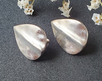 Vintage GIVENCHY earrings, 1980s brushed silver leaves, Fashion jewelry, non pierced earrings, chunky clio on earrings