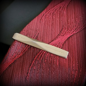 Vintage Hickok USA tie bar, Gold-tone classic tie clasp, 2&#39;&#39; tie clip
