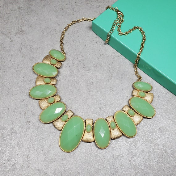 Green bib necklace deals
