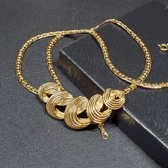 Vintage Avon gold choker necklace - image 2