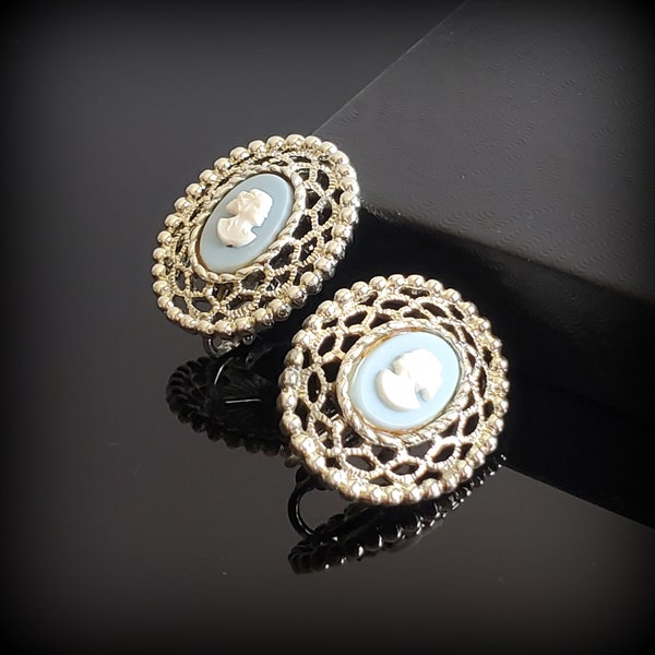 Vintage Sarah Coventry earrings, silver tone blue cameo clip on earrings