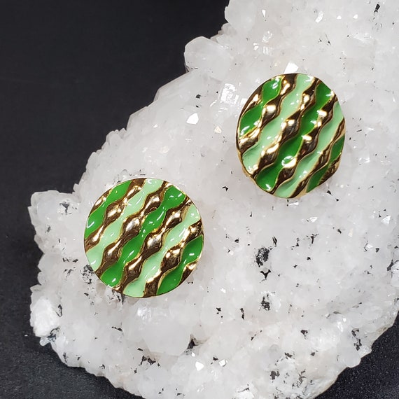 Vintage Crown Trifari clip on earrings Green gold… - image 9