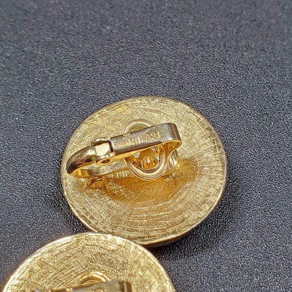 Vintage Crown Trifari clip on earrings Green gold… - image 4