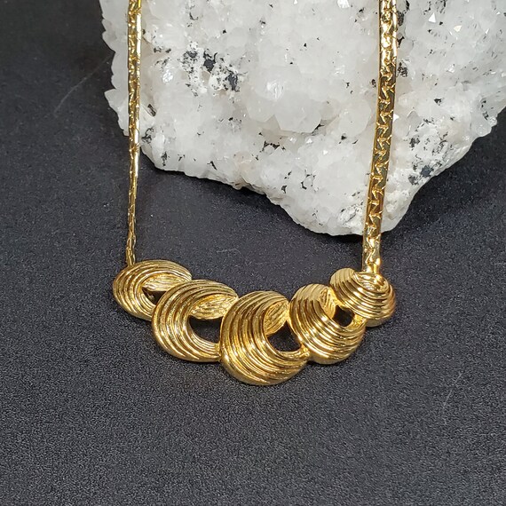 Vintage Avon gold choker necklace - image 4