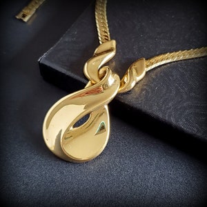 Vintage Napier gold chain pendant necklace, 24&#39; snake chain gold pendant necklace, avant-garde neckalce