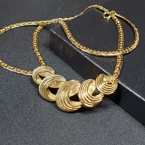 Vintage Avon gold choker necklace - image 1