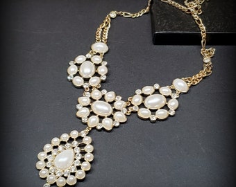 Vintage pearl white bib necklace, Chunky chain choker