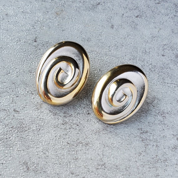 Swirl oval stud earrings, vintage Erwin Pearl run… - image 1