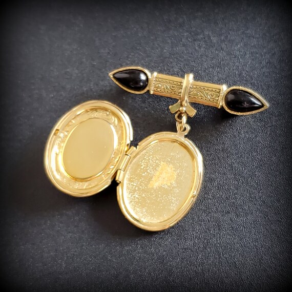 Vintage 1928 locket brooch, gold oval locket broo… - image 9
