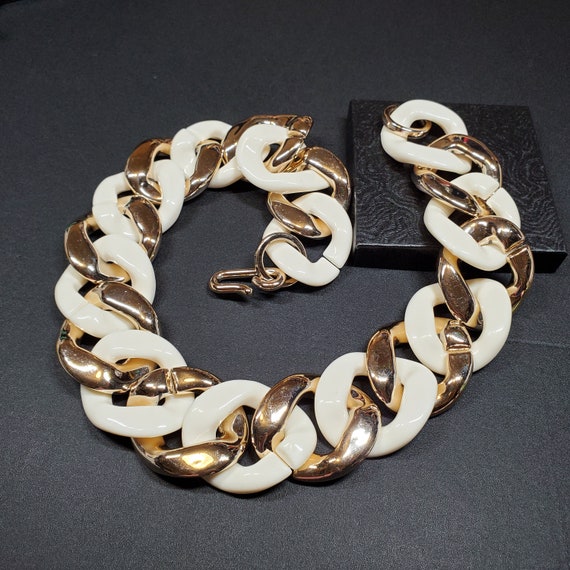 Vintage White and Gold chunky chain necklace,  br… - image 5