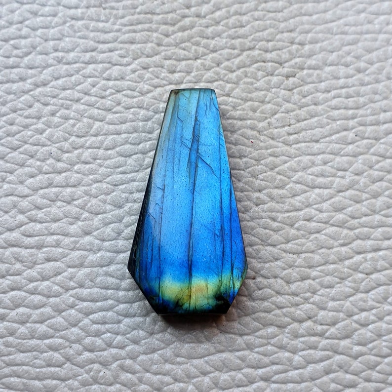 AAA Labradorite Coffin Cabochon Labradorite Stone Blue Labradorite Polished Stone Healing Crystal Smooth Coffin Shape Labradorite 31x16x5MM