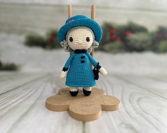Queen Elizabeth Crochet Doll, Handmade Amigurumi Queen, Royal Family Gift
