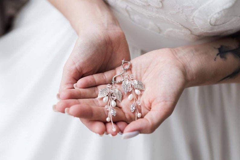 white floral earrings twig earrings with leaves wedding dangle earrings with pearls wedding white pearl earrings Bridal branch earrings