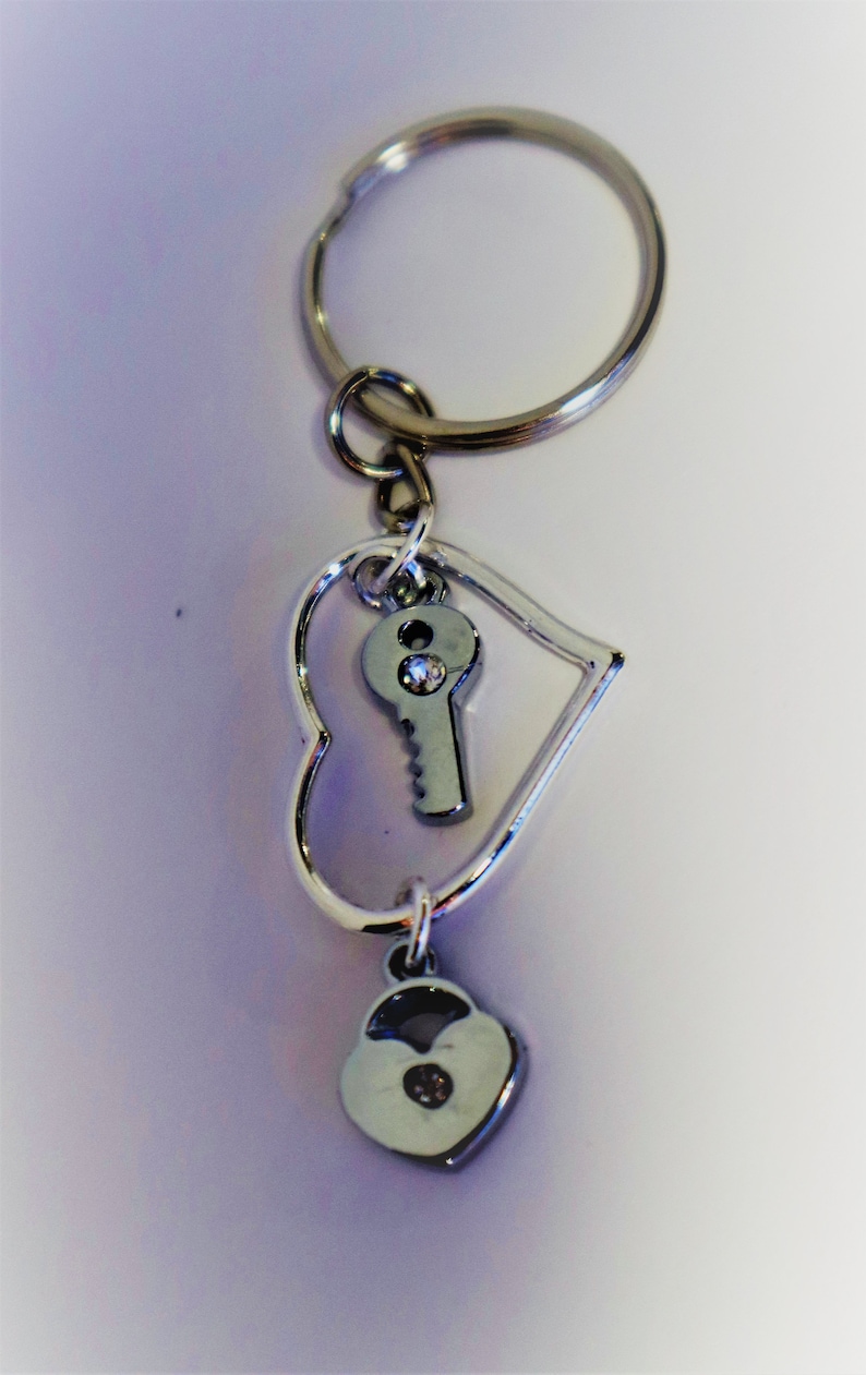 Silver lock /& key heart keychain