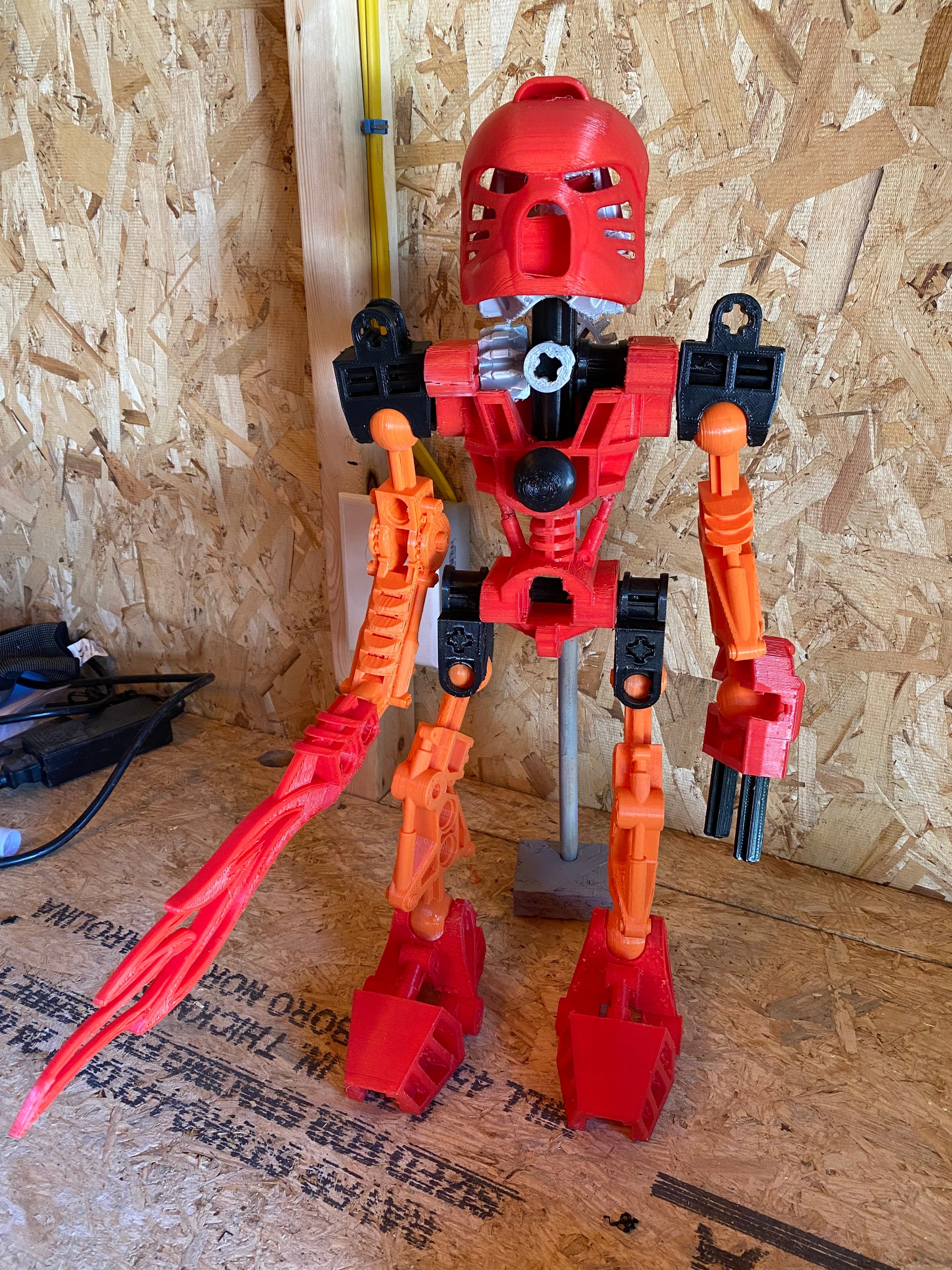 bulk-bionicles-7lbs-masks-figures-and-parts-lagoagrio-gob-ec