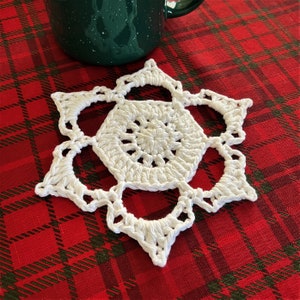 Sisterhood Snowflake Crochet Pattern image 2