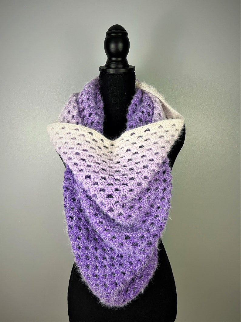 Granny's Love Triangle Scarf Crochet Pattern image 3