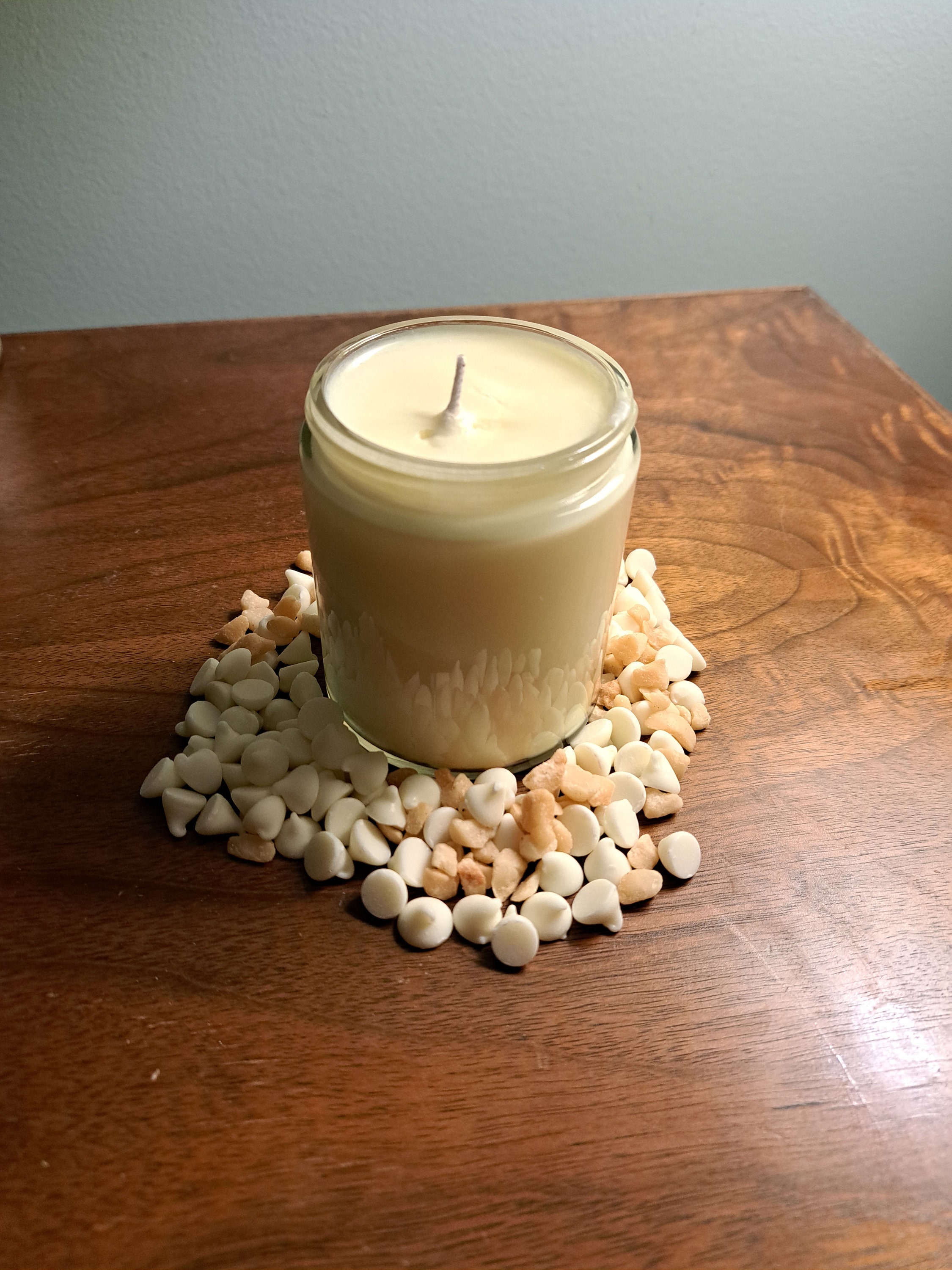 White Chocolate Macadamia Nut Candle