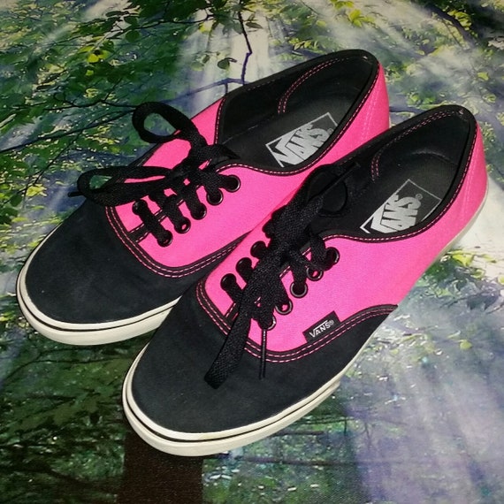vans authentic neon pink