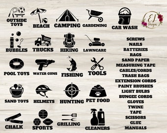 Puede incluir: Un conjunto de 20 archivos de corte SVG en blanco y negro para etiquetas de almacenamiento de garaje. Las etiquetas incluyen categorías como "Juguetes para exteriores", "Playa", "Camping", "Jardinería", "Lavado de autos", "Burbujas", "Camiones", "Senderismo", "Cuidado del césped", "Juguetes para piscinas", "Pistolas de agua", "Pesca", "Herramientas", "Juguetes de arena", "Cascos", "Caza", "Comida para mascotas", "Tiza", "Deportes", "Parrilla" y "Limpiadores".