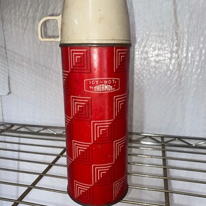 1960's VTG King-Seeley THERMOS Co Icy-Hot Bottle  Red With Geometric Squares(us)