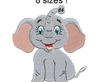 Puede incluir: Un elefante de dibujos animados gris y rosa con ojos azules y una lengua roja. El elefante está sentado con la trompa levantada y las orejas extendidas. El texto "¡8 tamaños!" está por encima del elefante.