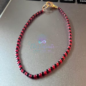 Ilde de Eleggua con Cuentas Pequeñas Negro Solido y Rojo Brilloso - Bracelet of Eleggua with Small/Tiny (2mm) Solid Black & Shiny Red Beads