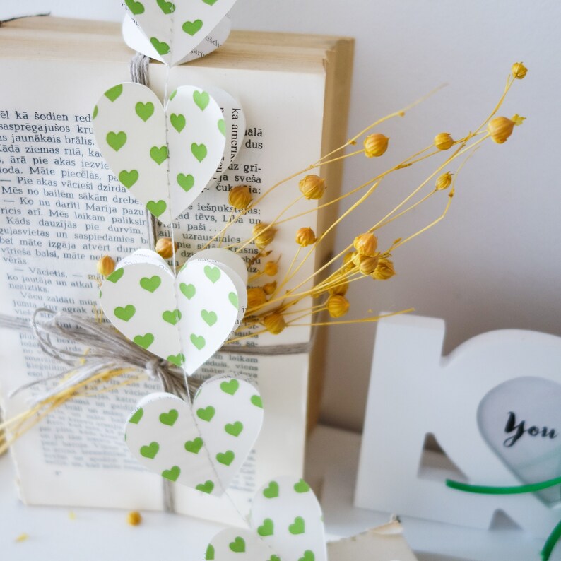 Shamrock garland St Patricks decor St Patricks garland Shamrock gift St Patricks centerpiece St Patricks banner St Patricks day gifts
