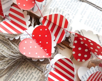 Valentines day paper garland, valentines day gift, red paper garland, valentines heart garland, valentines day backdrop, red wedding garland