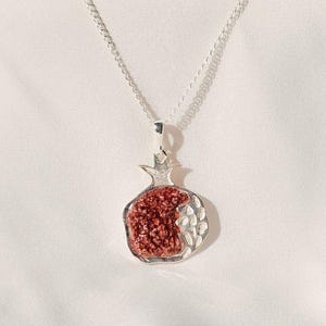 Collana in argento sterling 925 e cristallo di vino con melograno/Collana fatta a mano/Regalo di gioielli unico