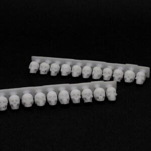 8k Resin Skulls Set, 1:24 Scale, Unpainted Diorama Accessories image 4