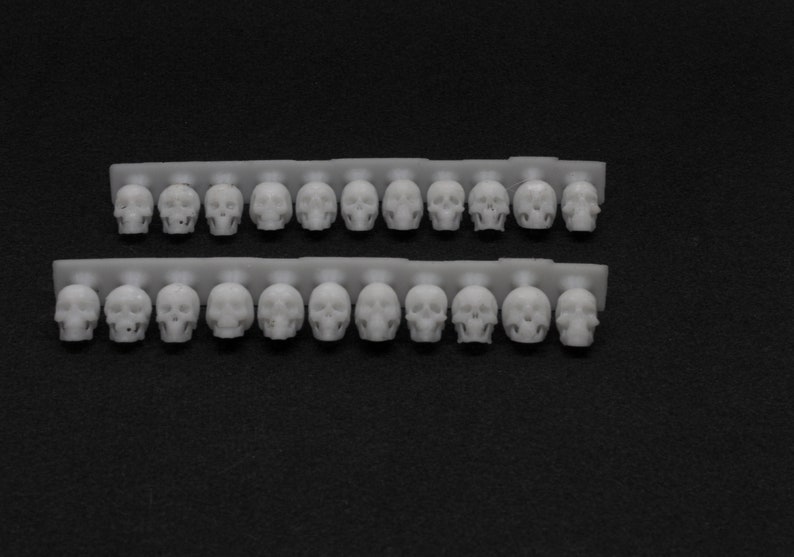 8k Resin Skulls Set, 1:24 Scale, Unpainted Diorama Accessories image 5