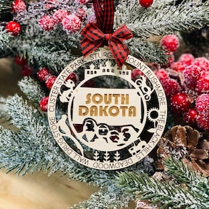 Laser Engraved Wood Holiday Christmas Tree SOUTH DAKOTA SD State Bauble Gift Ornament